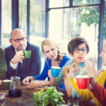 Forskare: Med vänner lever du längre